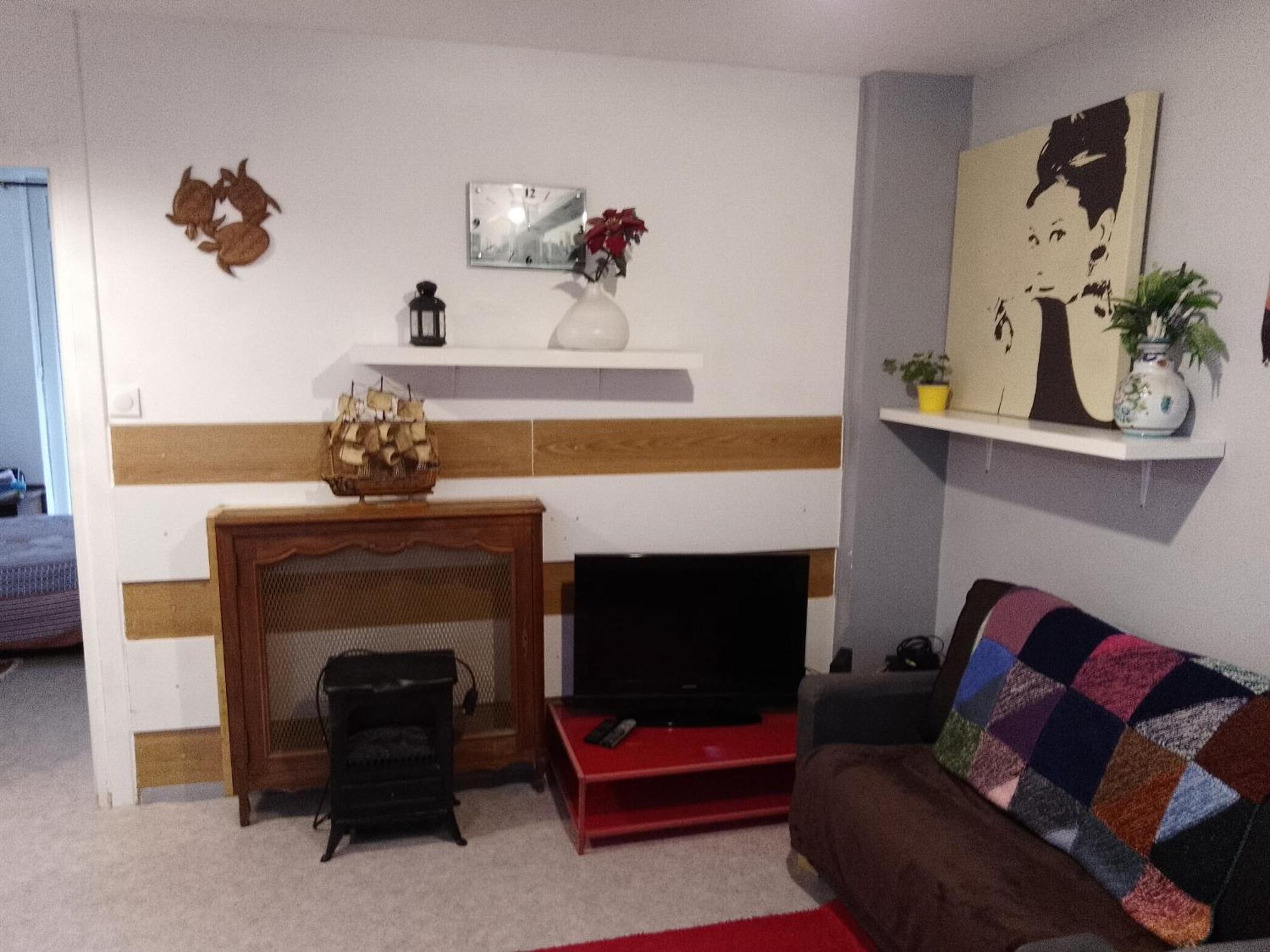 Guesthouse Familial Pour 2,3,4 Personnes De 44M2- Accessible Handic -Rez De Chaussee-Vues Sur Rue Et Patio Prive - Sejour, Chambre Separee-Cuisine,Salle De Bain,Lit Double Et Canape-Lit 2Pers-Entree De La Rue Berzelius-5 Minutes Du Metro Brochant-Lig Paris Eksteriør billede